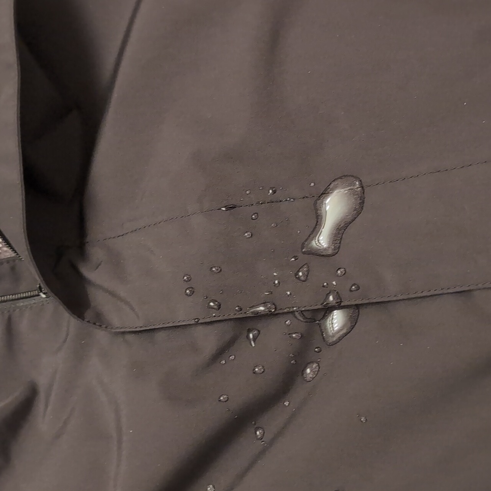 Helly Hansen Black Hooded Windbreaker Jacket - Picture 13 of 13
